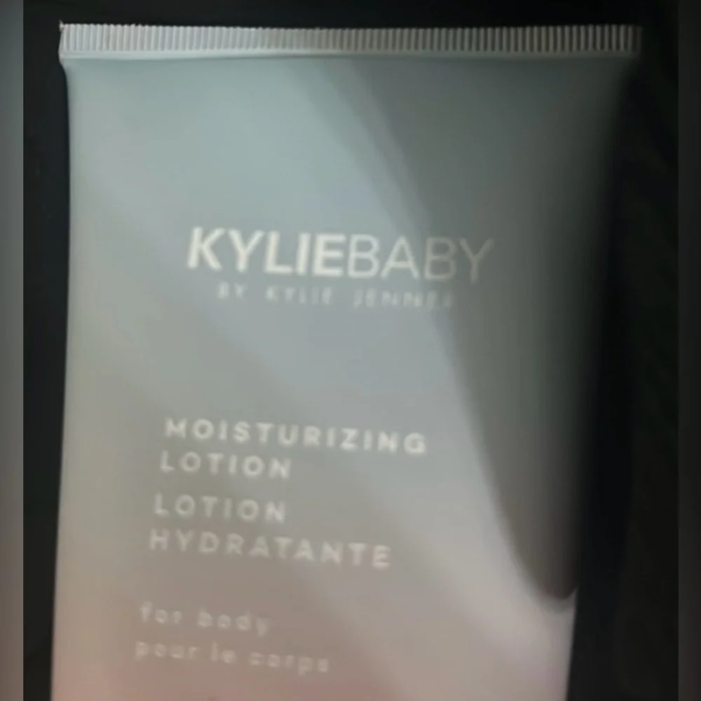 KYLIEBABY By Kylie Jenner Moisturizing Lotion, 8 OZ Tube, NWT.
